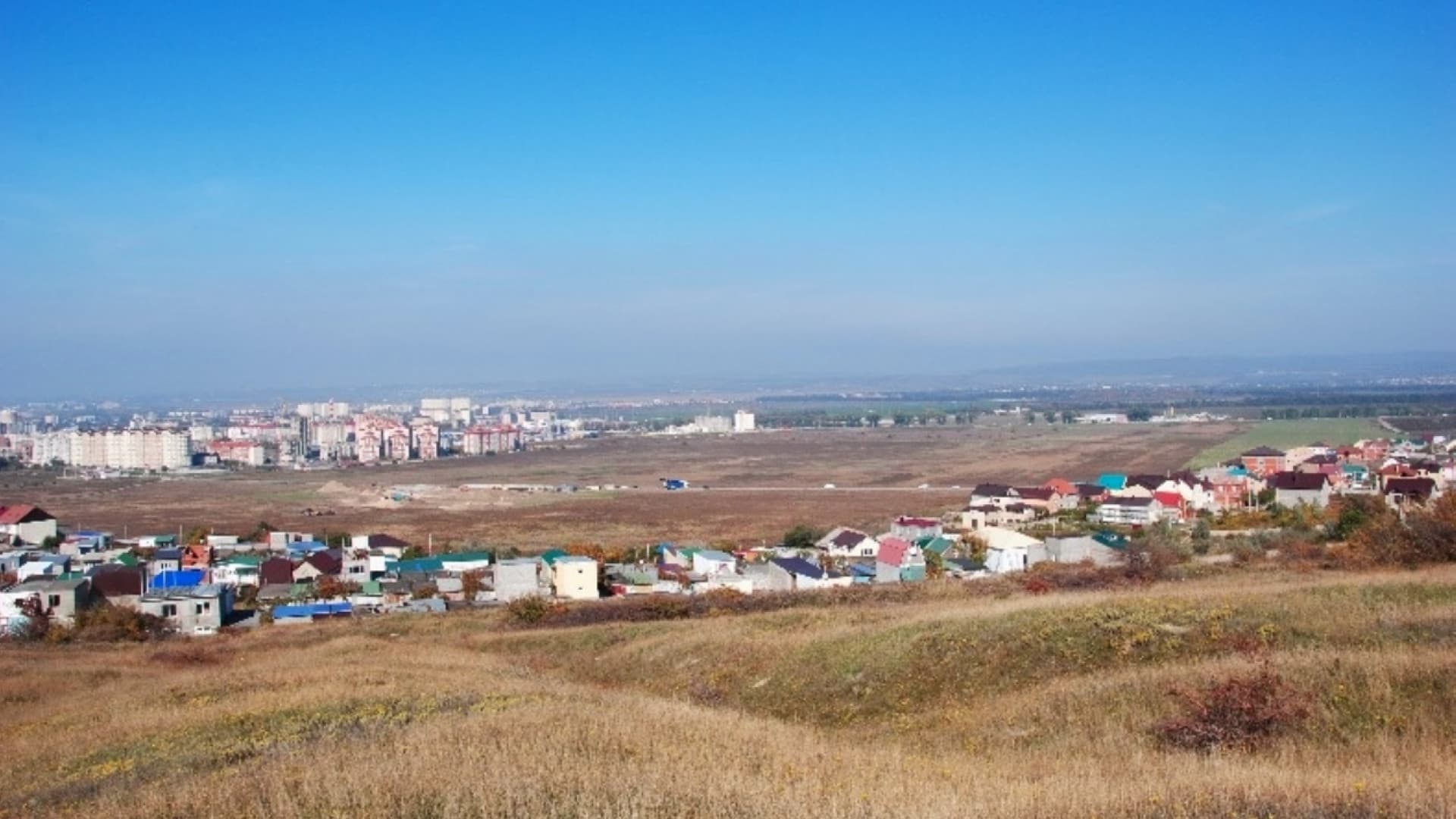 Погода в кутке анапской. Посёлок высокий Краснодарский край. Коттеджный поселок высокий берег Анапа.