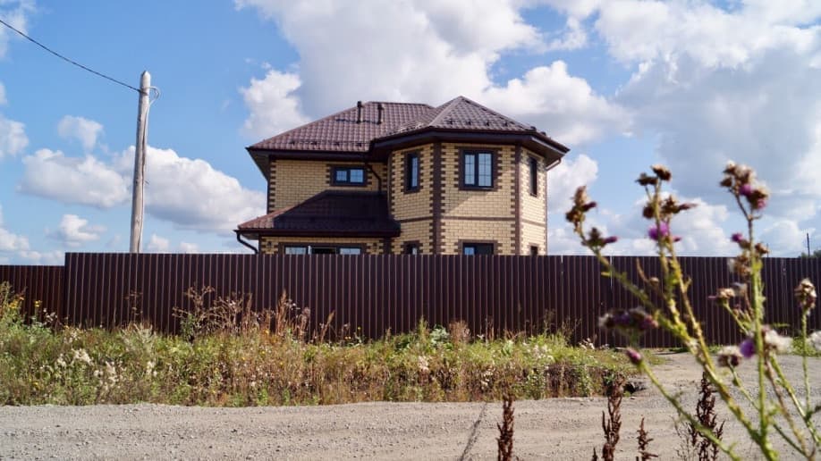 Новобобровский