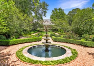 Эмили Гиффин продала дом в Атланте