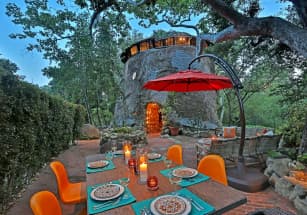 В Санта-Барбаре продается дом в форме кита