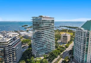 Генеральный директор PepsiCo продала кондоминиум в Майами