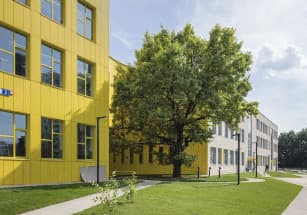 Школа «Энергия» стала лучшим реализованным проектом в области строительства