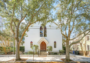 В Чарльстоне продается дом-церковь