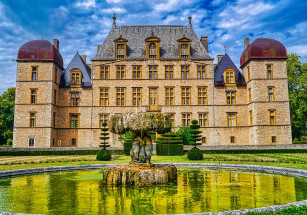 Во Франции продается замок XVII века