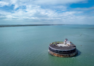 В Англии продается два бывших форта, перестроенных в VIP-жилье