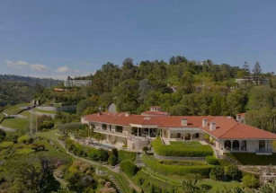 Дом Роберта Дэя в Лос-Анджелесе подешевел на 30 миллионов долларов