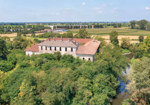 В Милане продается средневековая крепость