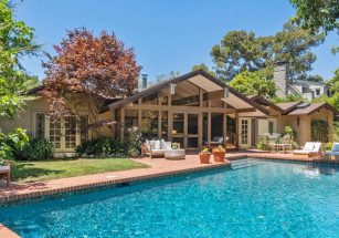 В Лос-Анджелесе продается дом Брюса Гилберта