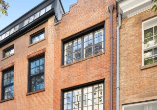 Самый узкий дом на Манхэттене продан за 4,4 миллиона долларов