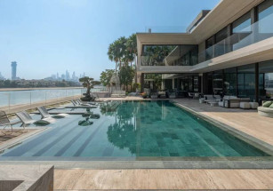 В Дубае продается особняк с собственным пляжем