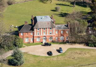 Кейт и Уильям переехали в новый особняк