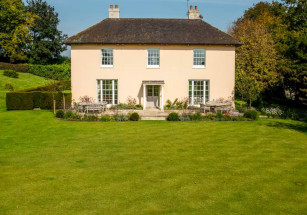 Загородный коттедж в Дорсете ищет нового владельца