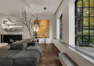 В Лондоне продается дизайнерский дом с 200 березами