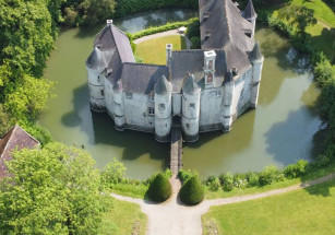 Во Франции продают замок XV века, Château de Créminil