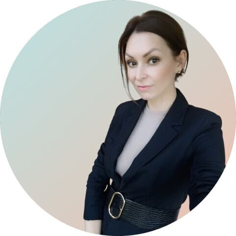 Юлия Коновалова